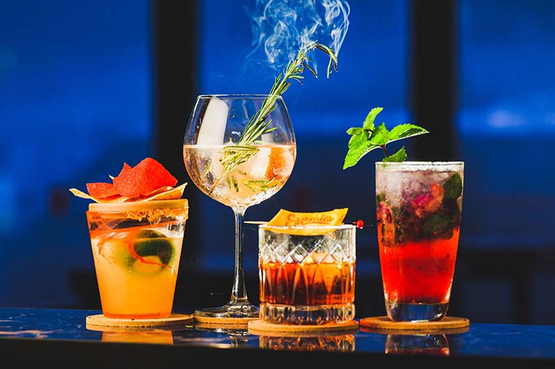 happy hours bar storimes