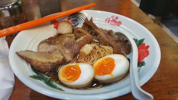 深水埗平民美食小店掃街任你點車仔麵車仔麵